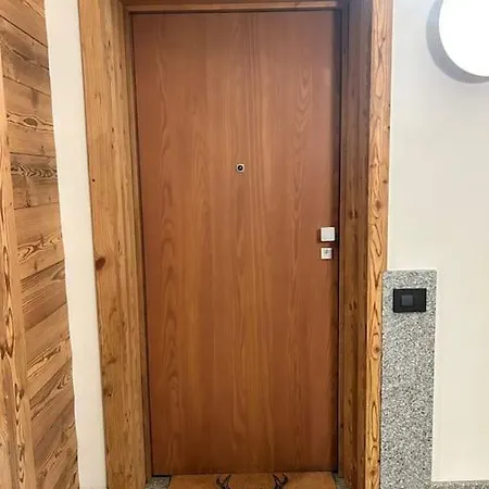 Il Cervo Nel Bosco Breuil-Cervinia