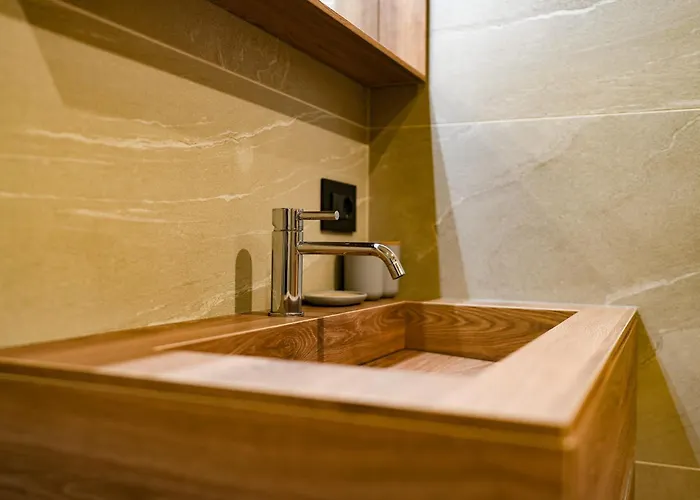 アパート Il Cervo Nel Bosco ブレウイル・チェルヴィナイア